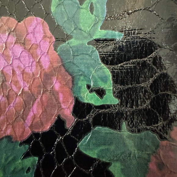 Betsey Johnson Black Floral Wristlet Betseyville - Picture 3 of 7